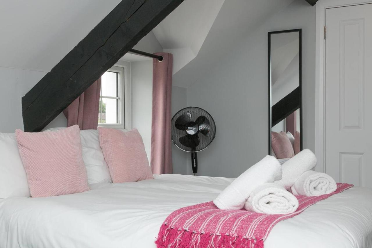 Llanddona Pass The Keys Modern En-Suite Room In Country Pubrestaurant 2 מראה חיצוני תמונה