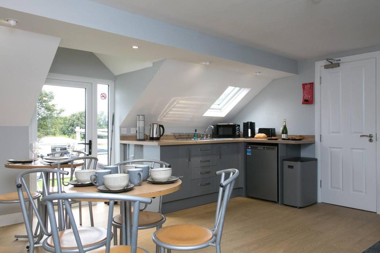 Llanddona Pass The Keys Modern En-Suite Room In Country Pubrestaurant 2 מראה חיצוני תמונה