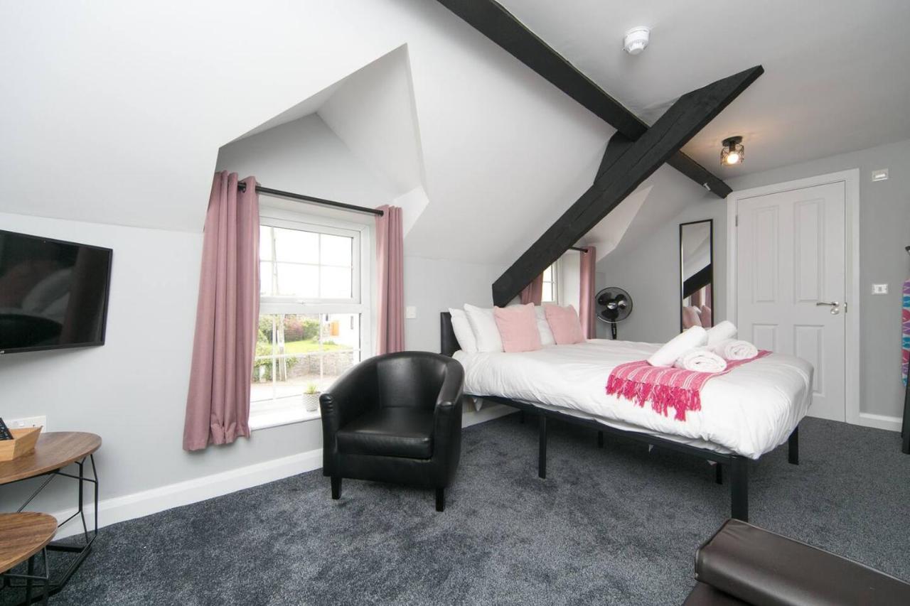 Llanddona Pass The Keys Modern En-Suite Room In Country Pubrestaurant 2 מראה חיצוני תמונה